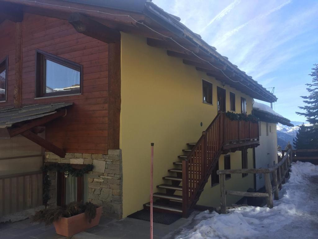 Baita Arianna Apartment Sestriere Bagian luar foto