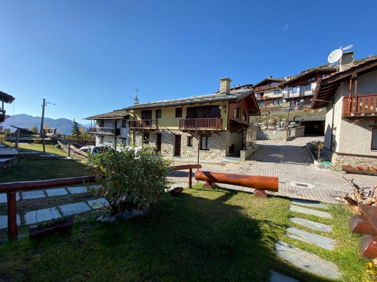 Baita Arianna Apartment Sestriere Bagian luar foto