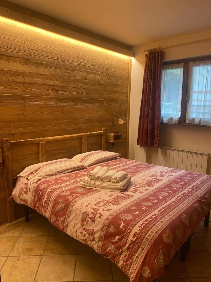 Baita Arianna Apartment Sestriere Bagian luar foto