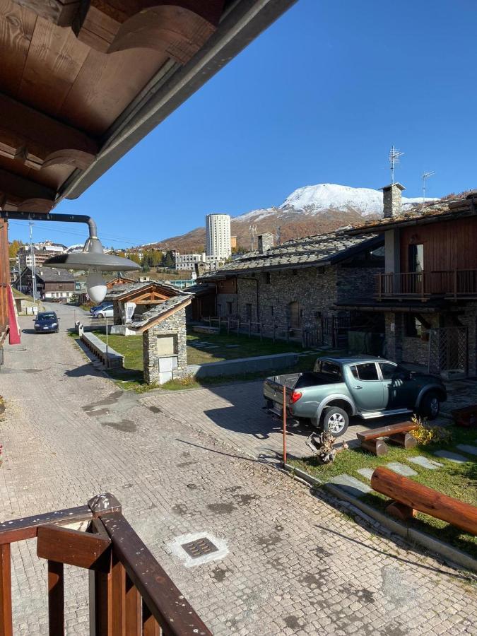 Baita Arianna Apartment Sestriere Bagian luar foto